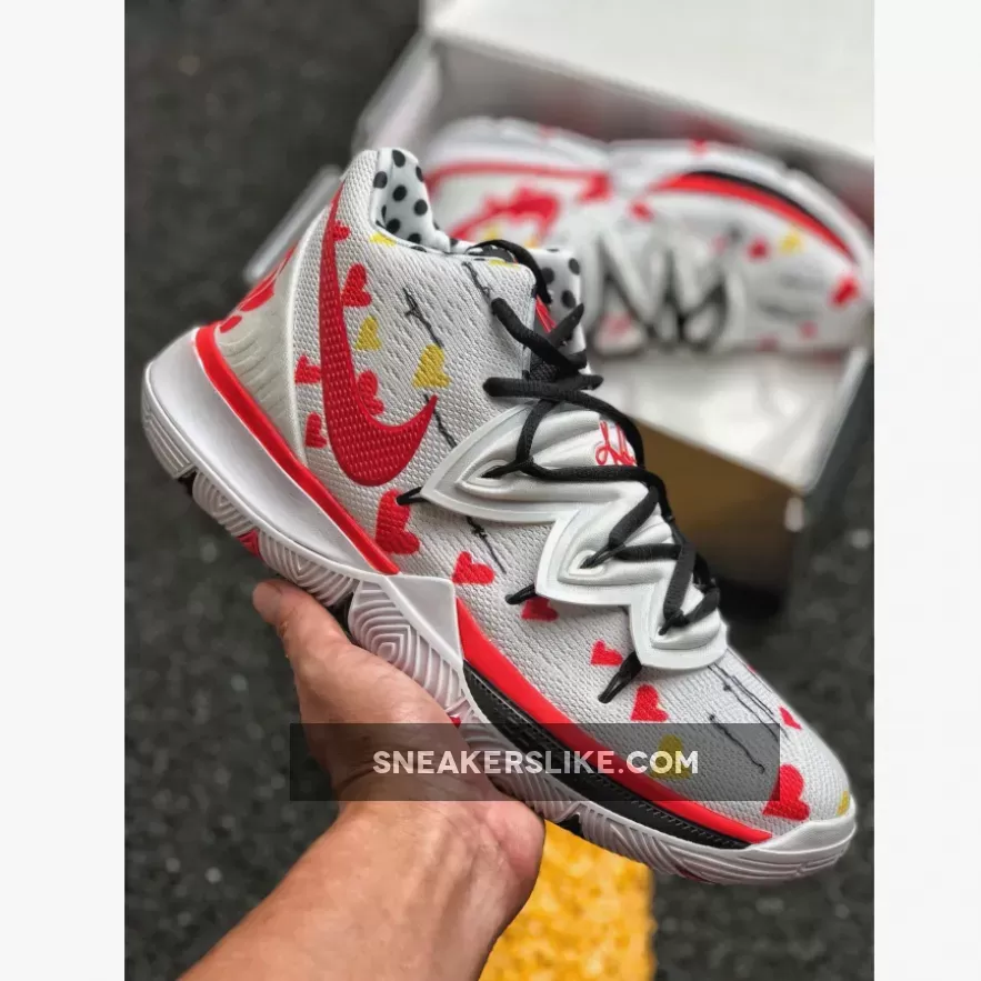 Sneaker Room x Nike Kyrie 5 'I Love You Mom' White #kyrie 5 hearts