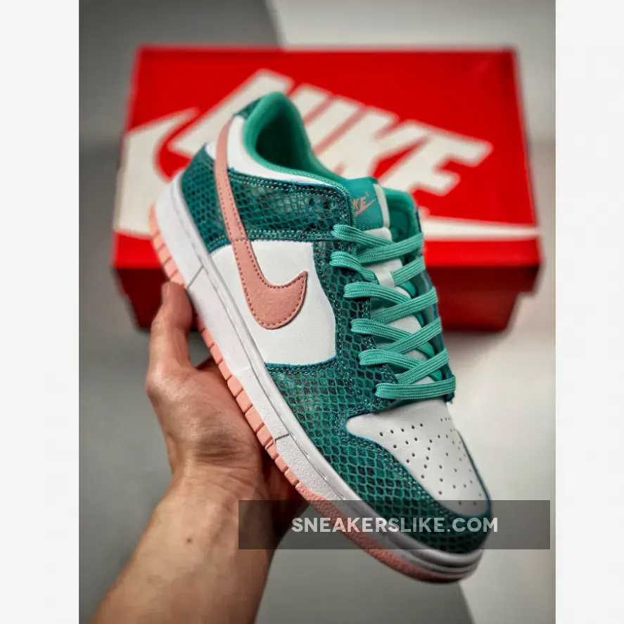 Nike Dunk Low Snakeskin DR8577-300