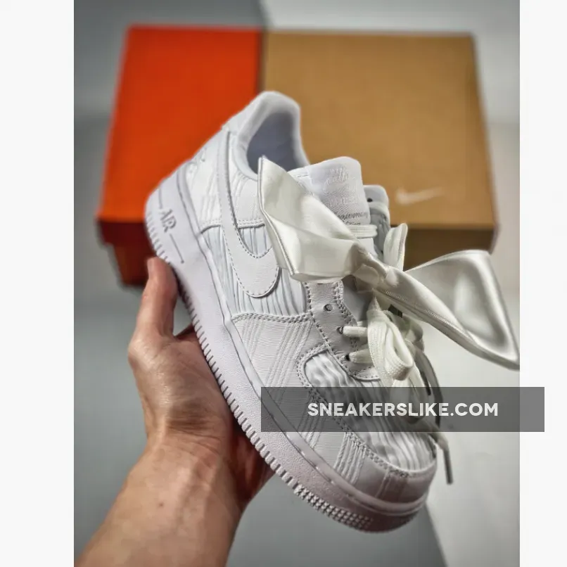 Nike Air Force 1 Low "Bow White" DV4244-111