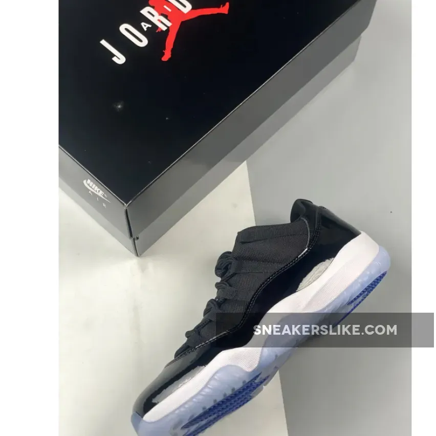 Ultimate buying guide to Air Jordan 11 Low "Space Jam" Ultimate buying guide to Air Jordan 11 Low "Space Jam"
