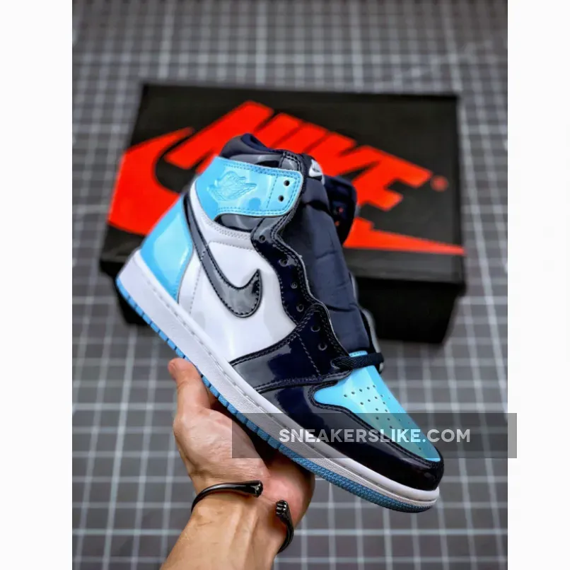 Jordan 1 Retro High UNC Patent Blue Chill WMNS CD0461-401 / unc patent 1s