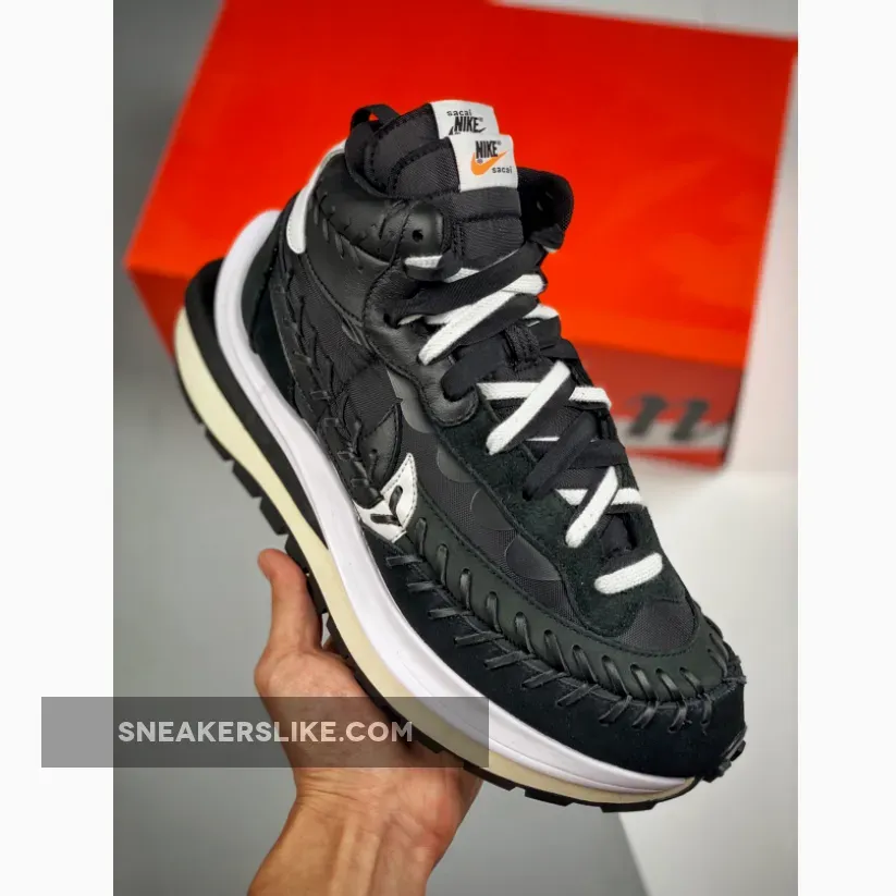 Jean Paul Gaultier X Sacai X Nike Vaporwaffle Black/Black-White