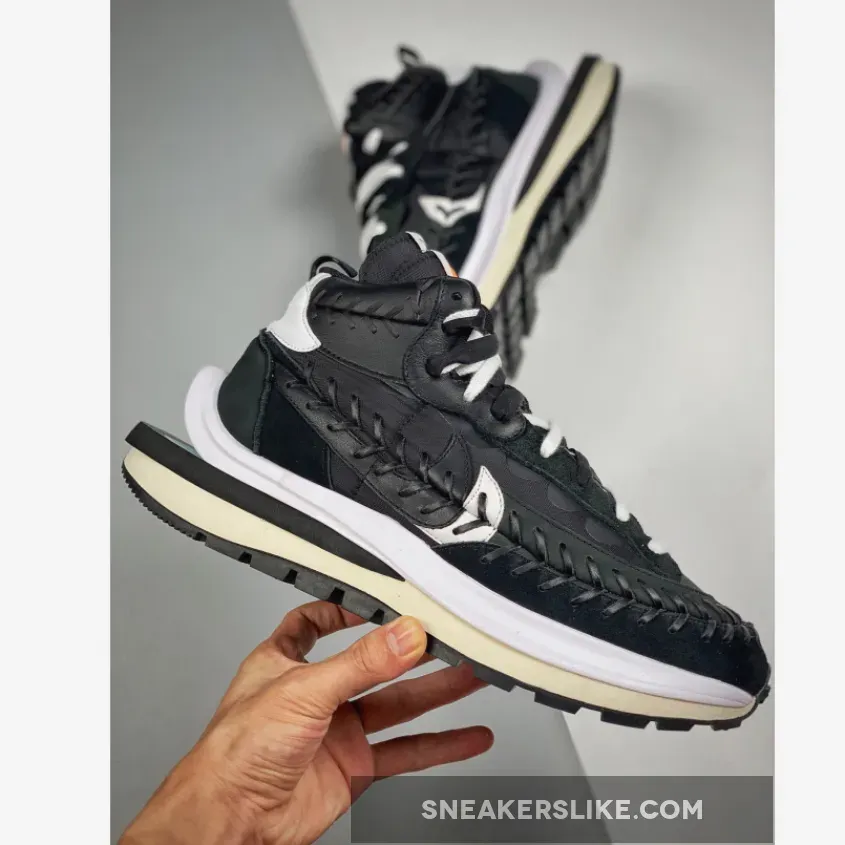 Jean Paul Gaultier X Sacai X Nike Vaporwaffle Black/Black-White