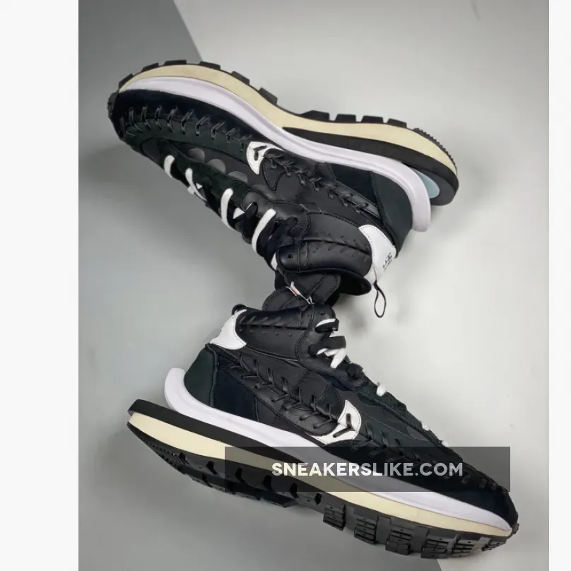 Jean Paul Gaultier X Sacai X Nike Vaporwaffle Black/Black-White