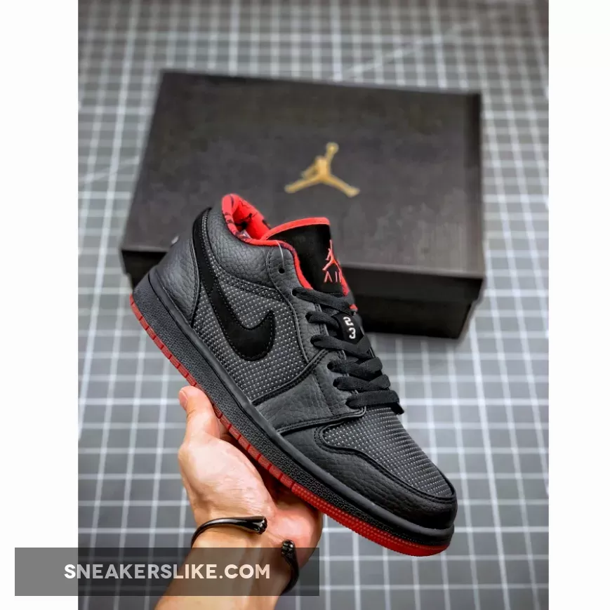 Air Jordan 1 Low Black/Metallic Silver–Varsity Red / metallic air jordan