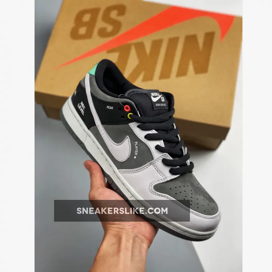 Dunk Low Sb 'Camcorder' Grey nike sb dunk low vx1000