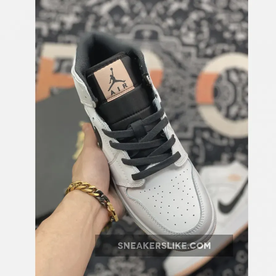 Air Jordan 1 Mid White/Black-Arctic Orange Arctic Orange Jordans