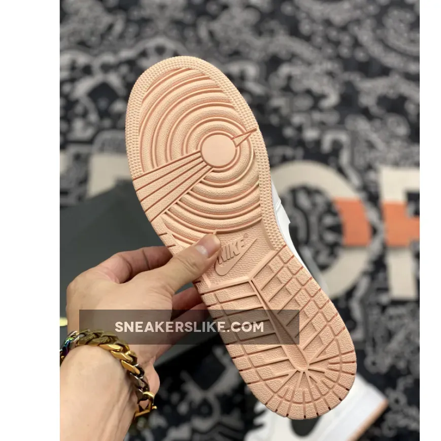 Air Jordan 1 Mid White/Black-Arctic Orange Arctic Orange Jordans