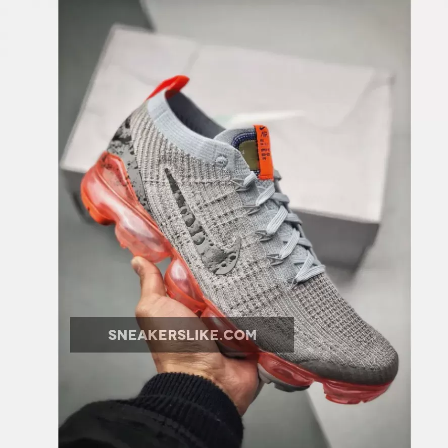 Nike Air VaporMax 3.0 'Moon Landing' AJ6900-001 Brand New