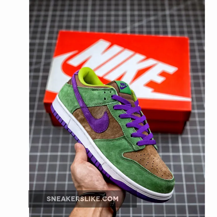 Nike Dunk Low SP Veneer DA1469-200 brown and green dunks
