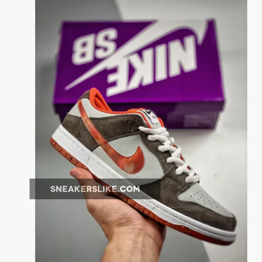 Crushed D.C. x Nike SB Dunk Low White/Orange-Brown Brown And White Nike Dunk
