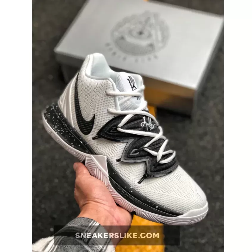 Nike Kyrie 5 Team Bank White Black
