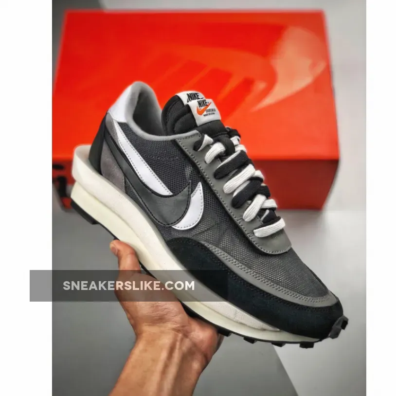 sacai x Nike LDWaffle Black BV0073-001 / ld waffle