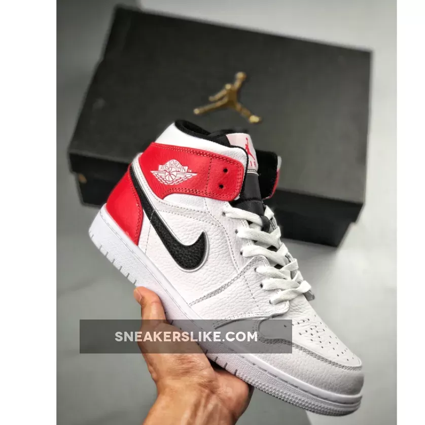 Air Jordan 1 Mid 'White Chicago' AJ1 Black-University Red jordan 1 chicago fit