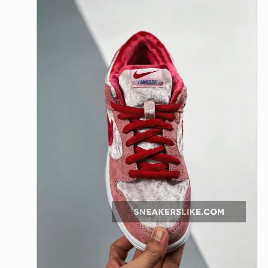 StrangeLove x Nike SB Dunk Low 'Valentine's Day' CT2552-800 / heart dunks nike