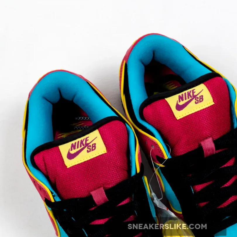 Nike SB Dunk Low Premium ‘Ms. Pacman’ Chlorine Blue/Cersie Online SneakersLike