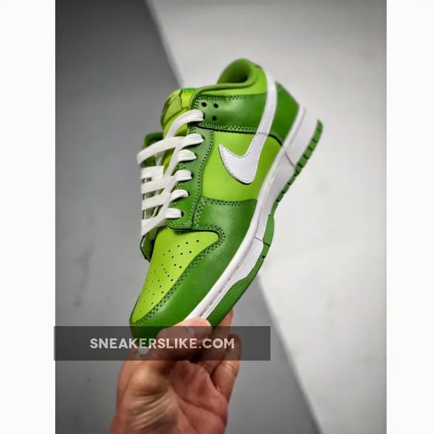 Nike Dunk Low Green White DJ6188-300 / chlorophyll dunk