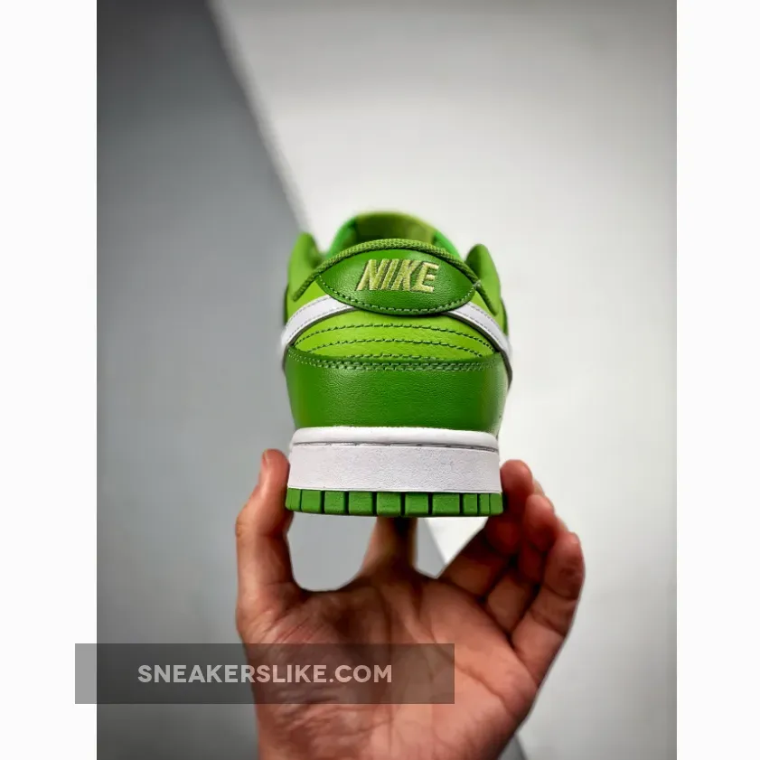 Nike Dunk Low Green White DJ6188-300 / chlorophyll dunk
