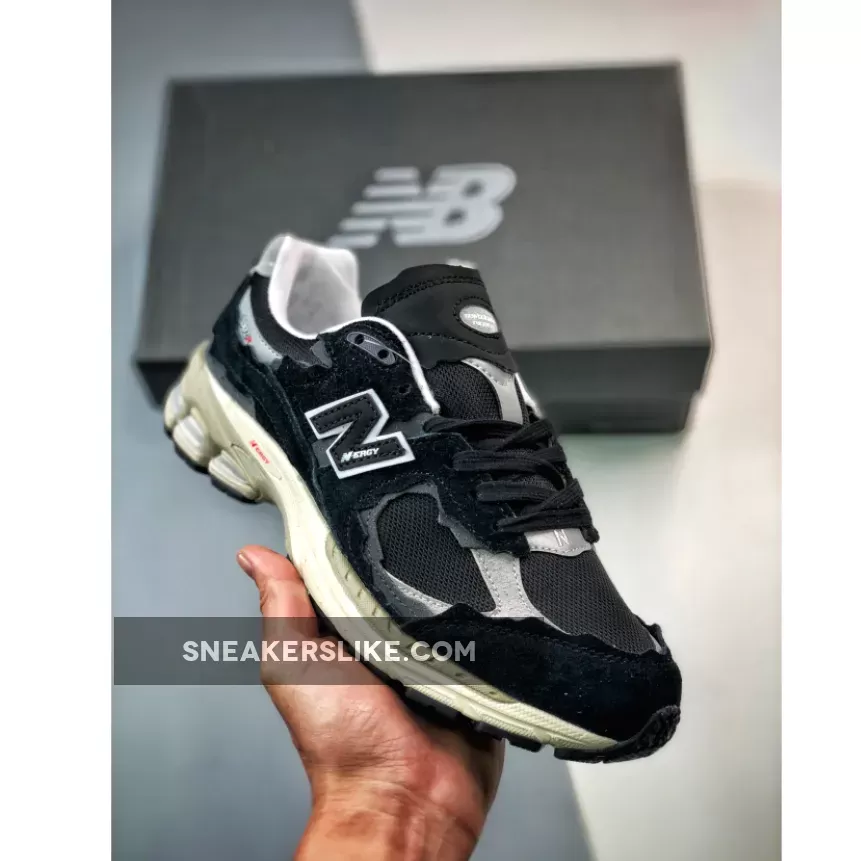 New Balance 2002R Protection Pack Black Grey M2002RDJ / 2002r new balance protection pack