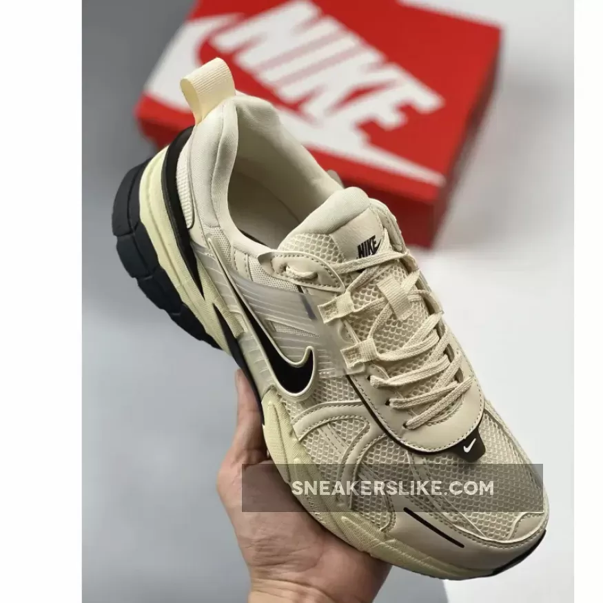 Online Nike Runtekk Coconut Milk Black 1685381067