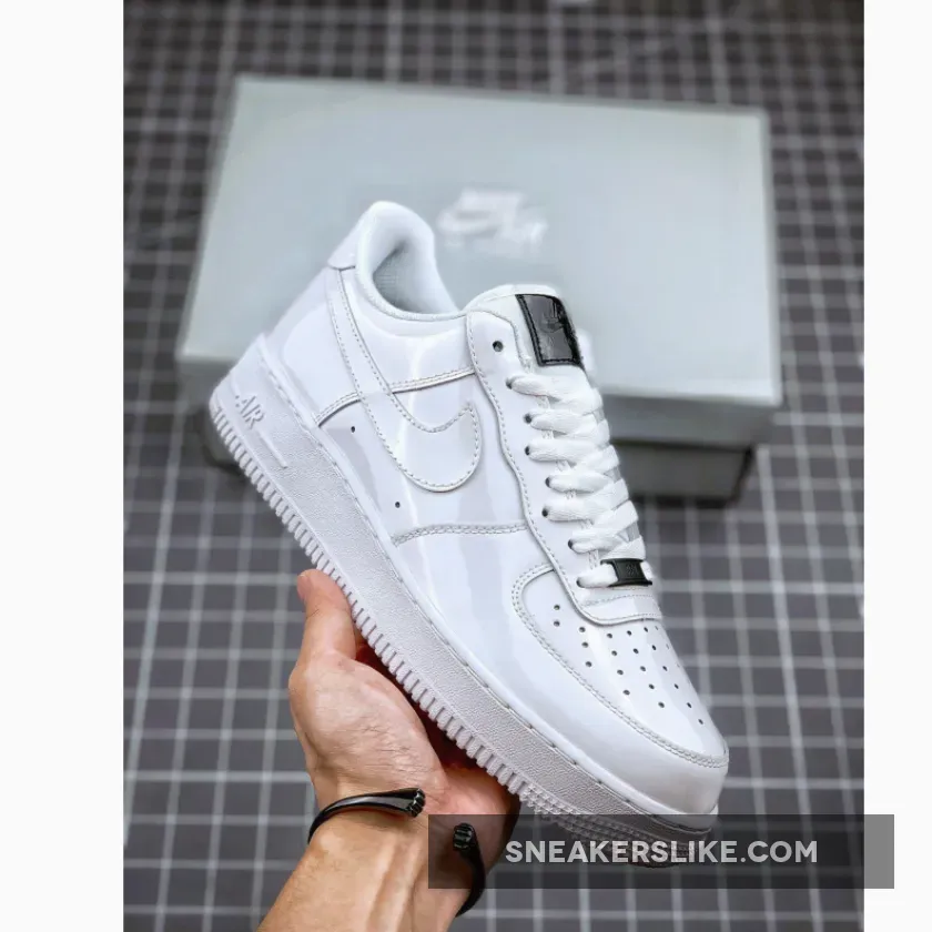 Nike Air Force 1 07 LX White 898889-100 Online