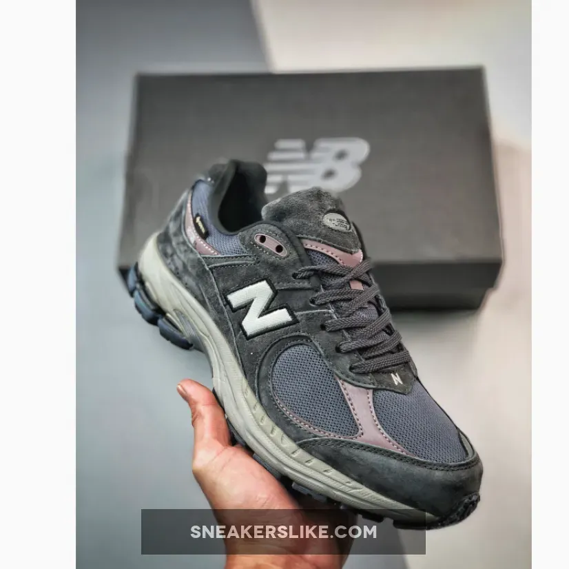New Balance 2002R Magnet/Mood Indigo / new balance goretex