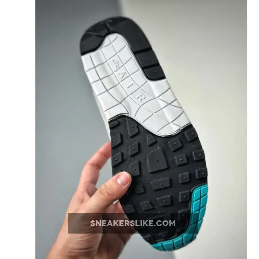 Nike Air Max 1 Neutral Grey/Clear Jade-White / Nike Air Max Corduroy