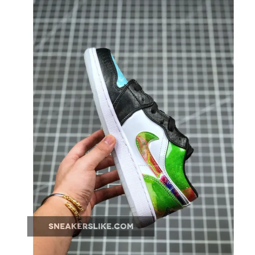 Air Jordan 1 Low 'Galaxy' CW7309-090 Air Jordan 1 Galaxy