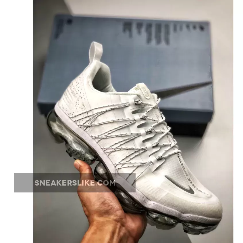 Nike Air VaporMax Run Utility White AQ8811-100 nike air vapormax run utility white black