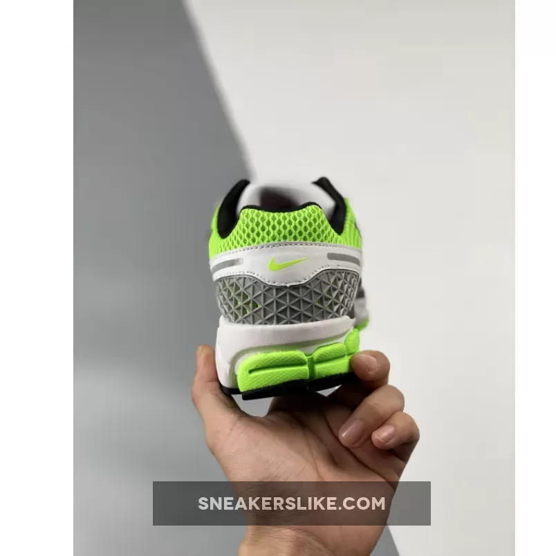 Nike Zoom Vomero 5 Electric Green Black White / nike air zoom vomero 5 se