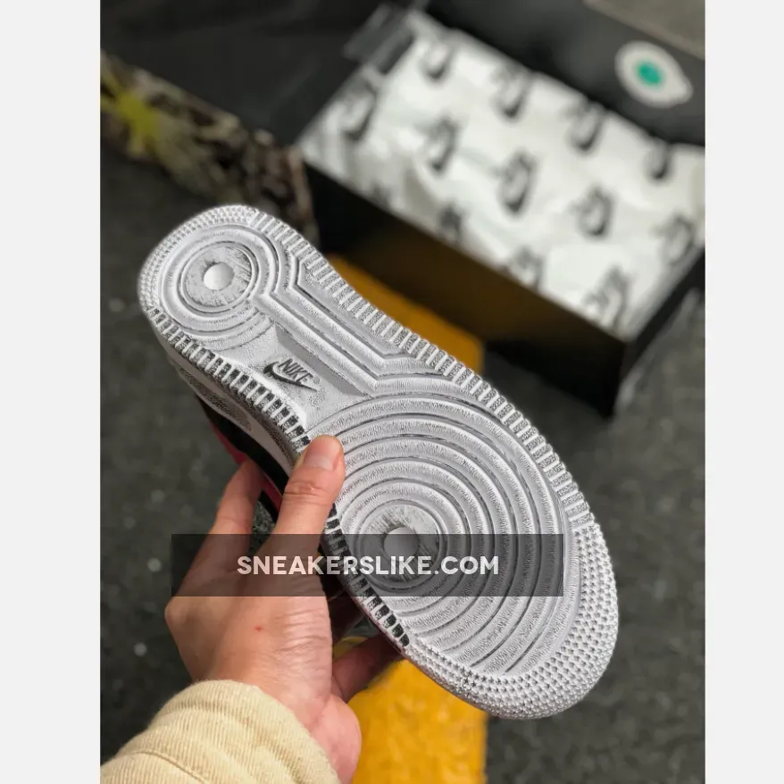 PEACEMINUSONE X Nike Air Force 1 Black/Sport Red-White Outlet