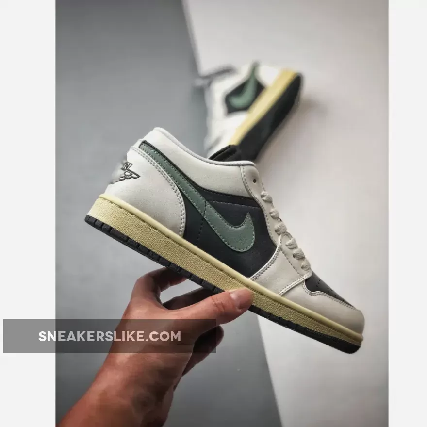 Air Jordan 1 Low Anthracite/Jade Smoke-Sail