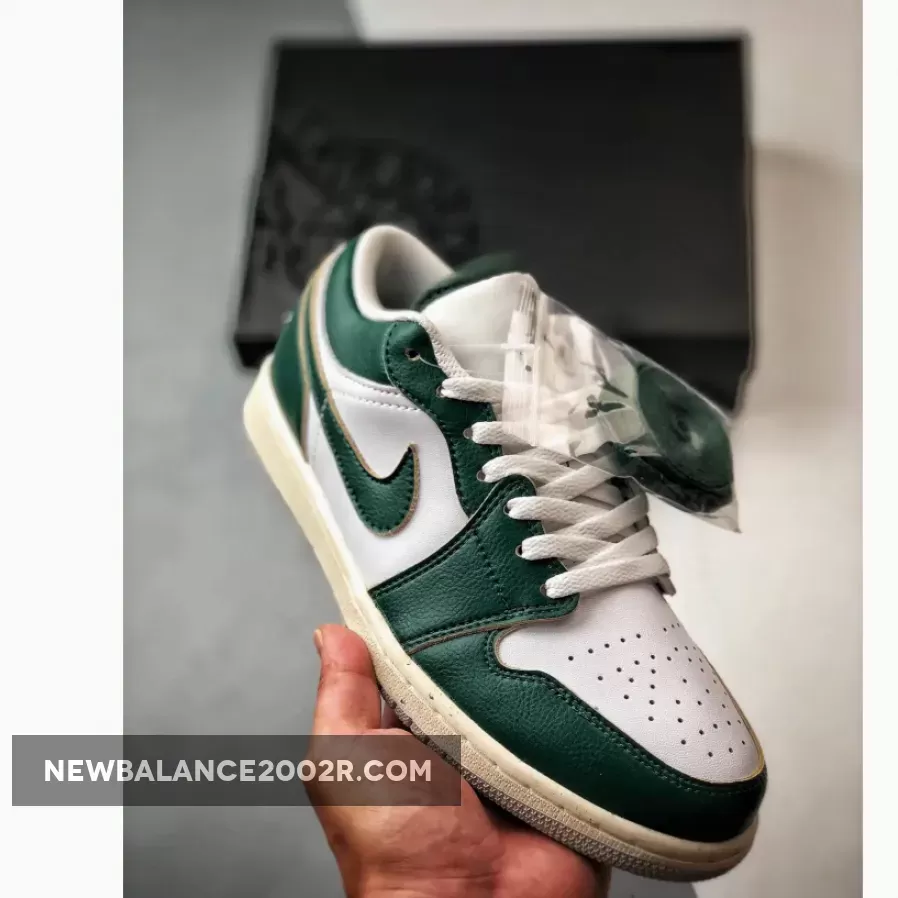 Air Jordan 1 Low SE Oxidised Green