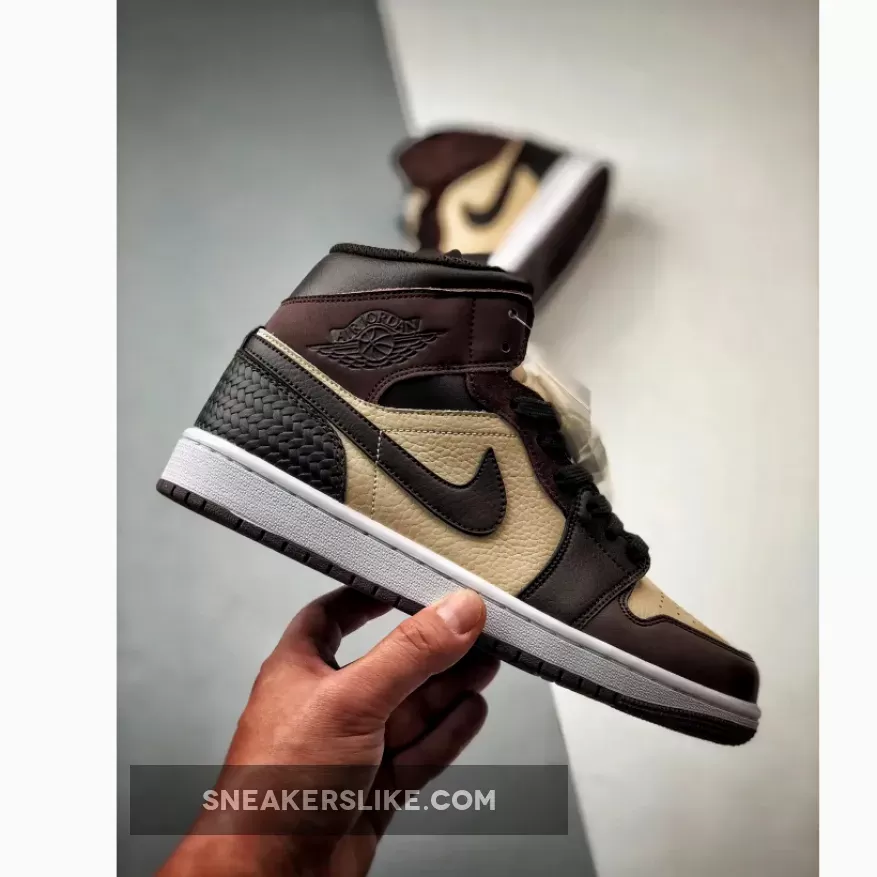 Air Jordan 1 Mid SE "Paris YMCA" Velvet Brown/Sanddrift