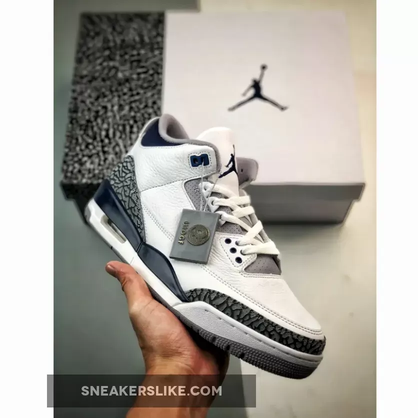 Air Jordan 3 Midnight Navy