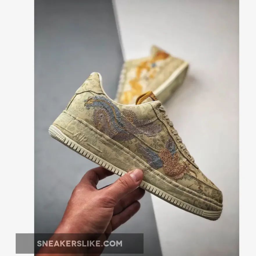 Nike Air Force 1 Low CNY "Year of the Dragon" Metallic Gold/Lilac Nike Air Force 1 Low CNY "Year of the Dragon" Metallic Gold/Lilac