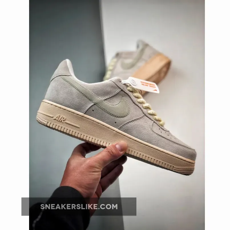 Nike Air Force 1 Low Summit White Suede Nike Air Force 1 Low Summit White Suede