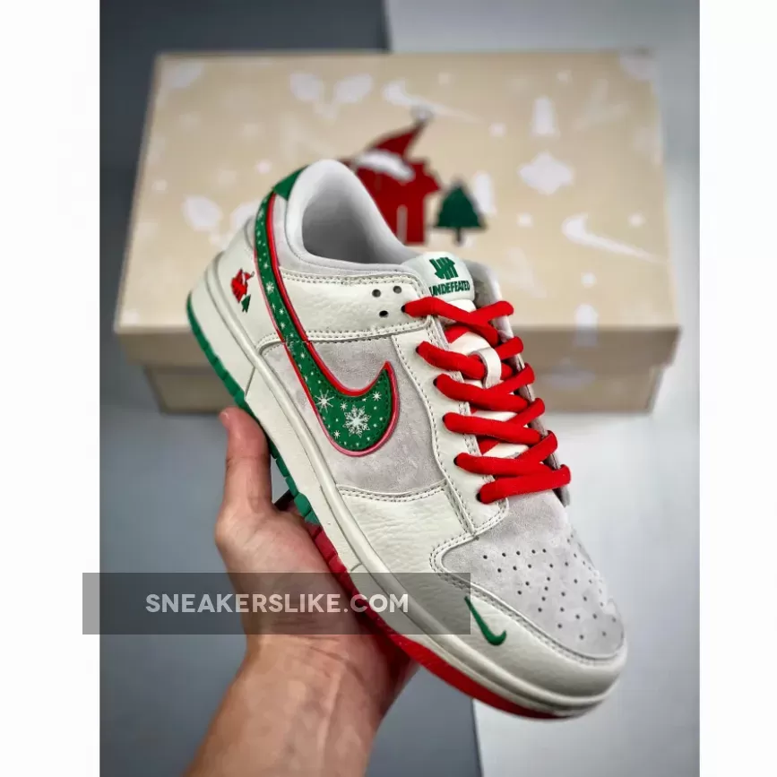 Nike Dunk Low ‘Christmas’ White Red Green