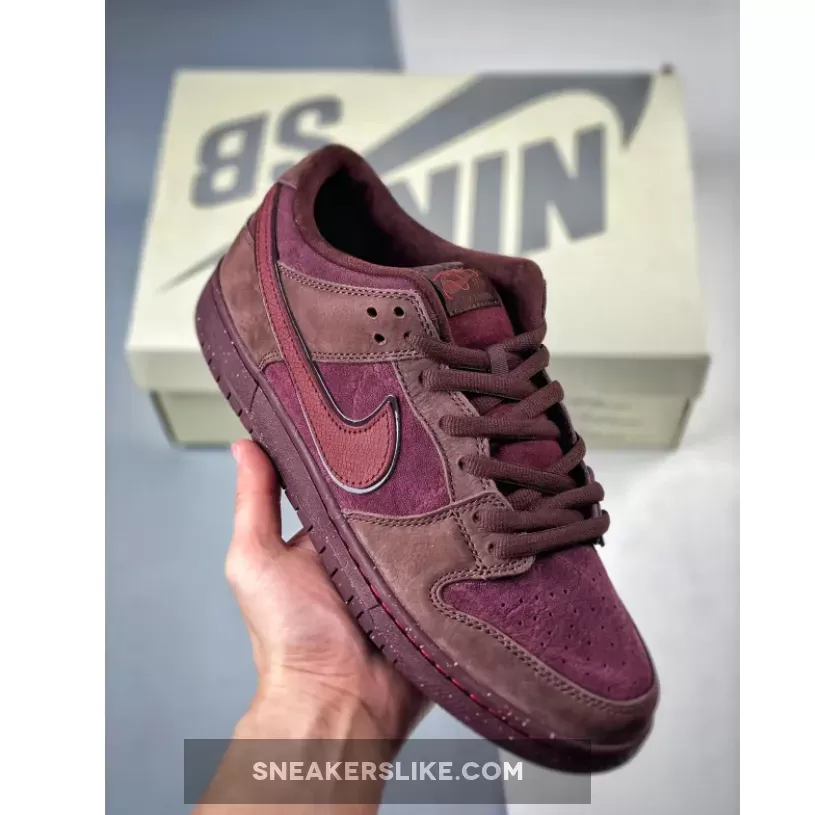 Nike SB Dunk Low "Valentine’s Day 2024" Burgundy Crush