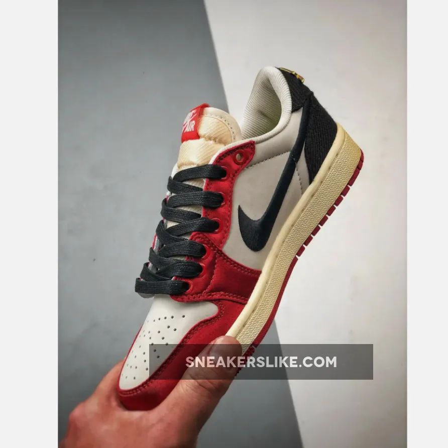 Trophy Room x Air Jordan 1 Low OG "Away" Sail/Black-Varsity Red-Muslin Trophy Room x Air Jordan 1 Low OG "Away" Sail/Black-Varsity Red-Muslin