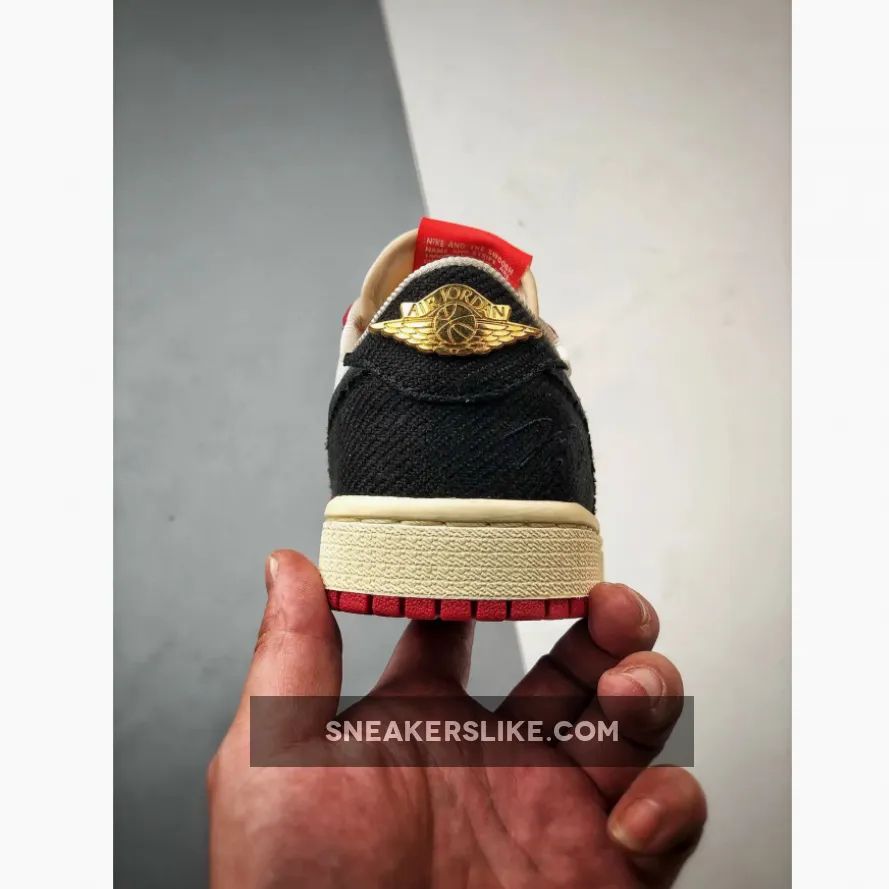 Trophy Room x Air Jordan 1 Low OG "Away" Sail/Black-Varsity Red-Muslin Trophy Room x Air Jordan 1 Low OG "Away" Sail/Black-Varsity Red-Muslin